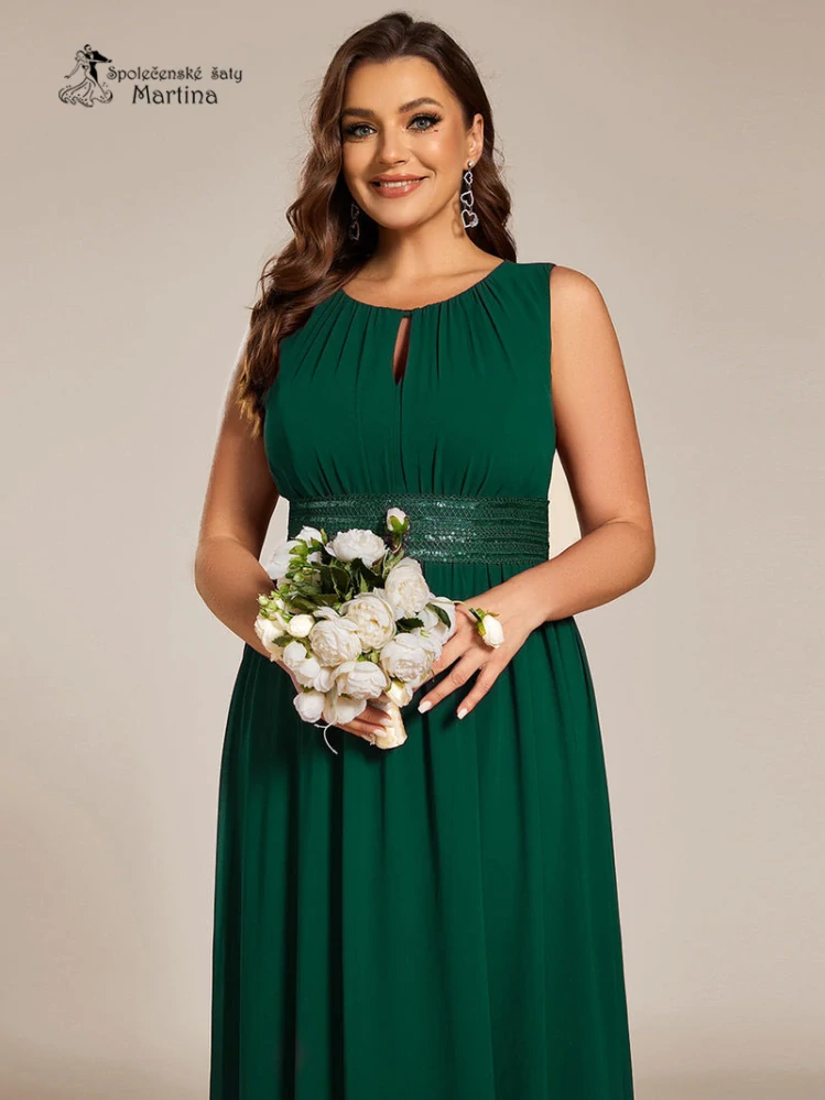 Lahvově zelené plus size společenské šaty "Cherry" s lodičkovým výstřihem