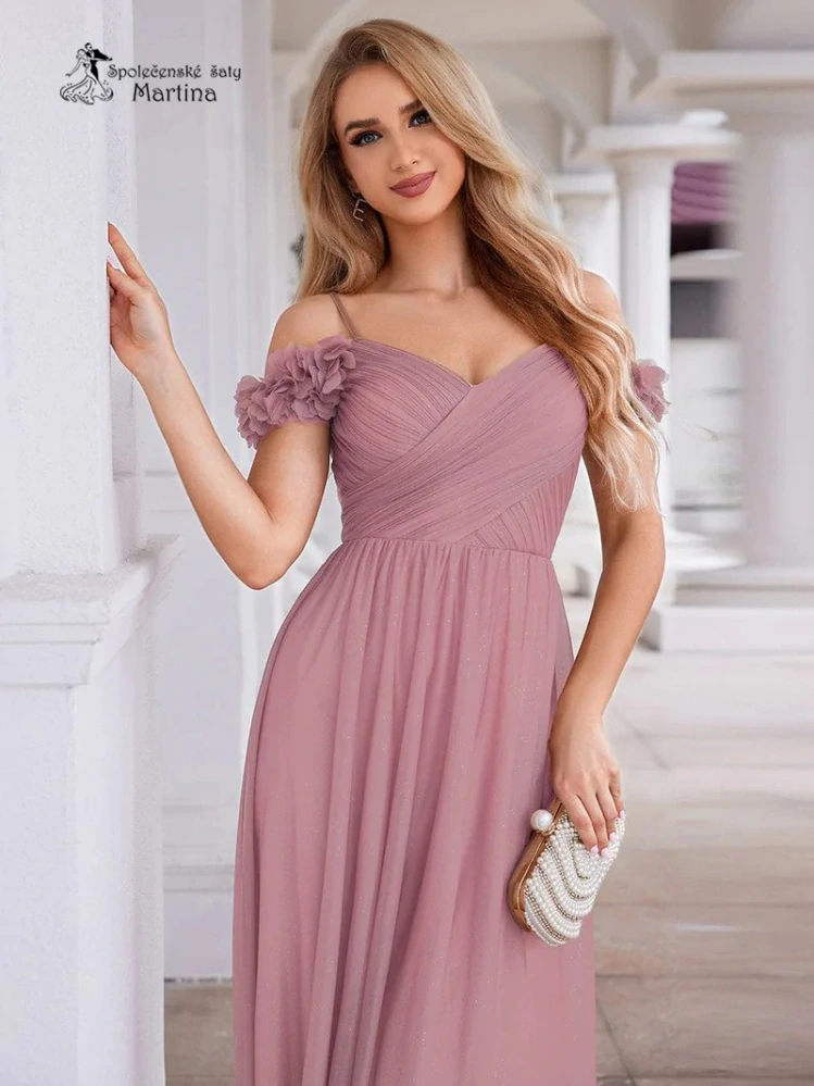 Jemně třpytivé starorůžové šaty s odhalenými rameny a spadenými rukávy "Cher"