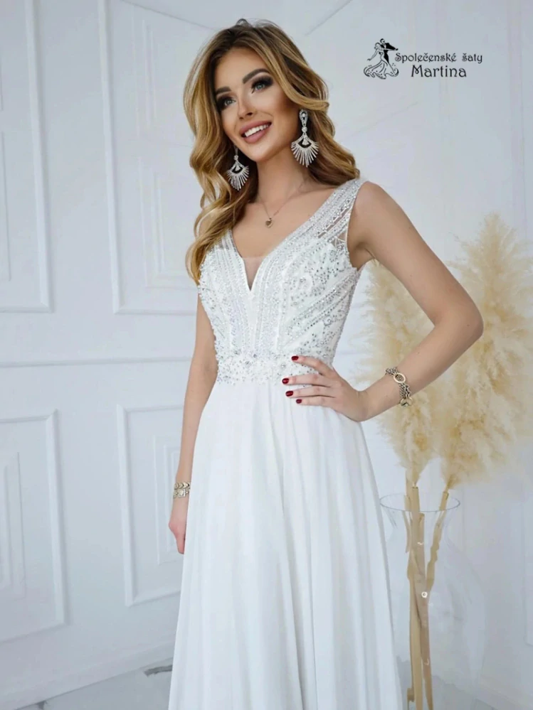 Bílé krásně zdobené svatební šaty či na věneček "Campari" - vel. 36