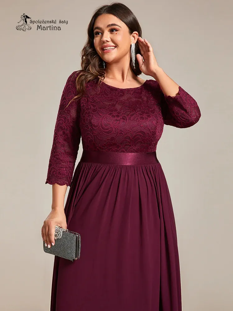 Morušové společenské šaty s 3/4 krajkovými rukávy "Trish XXL"