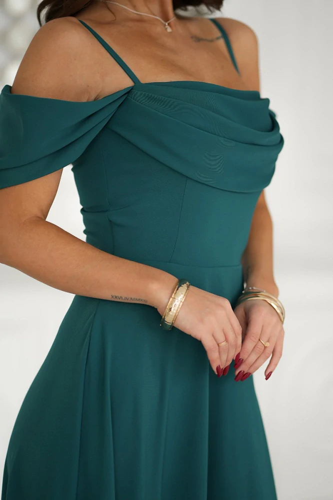 Lahvově zelené hladké společenské šaty "Sunny" s ramínky a efektně spadlými rukávy - vel. 40