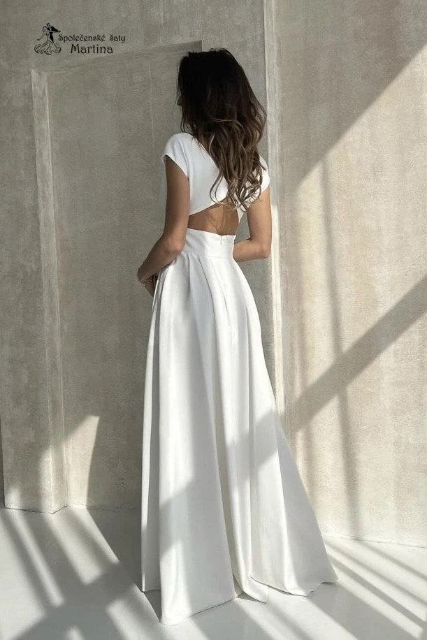 Bílé dlouhé svatební šaty "Roma" s odhalenými zády