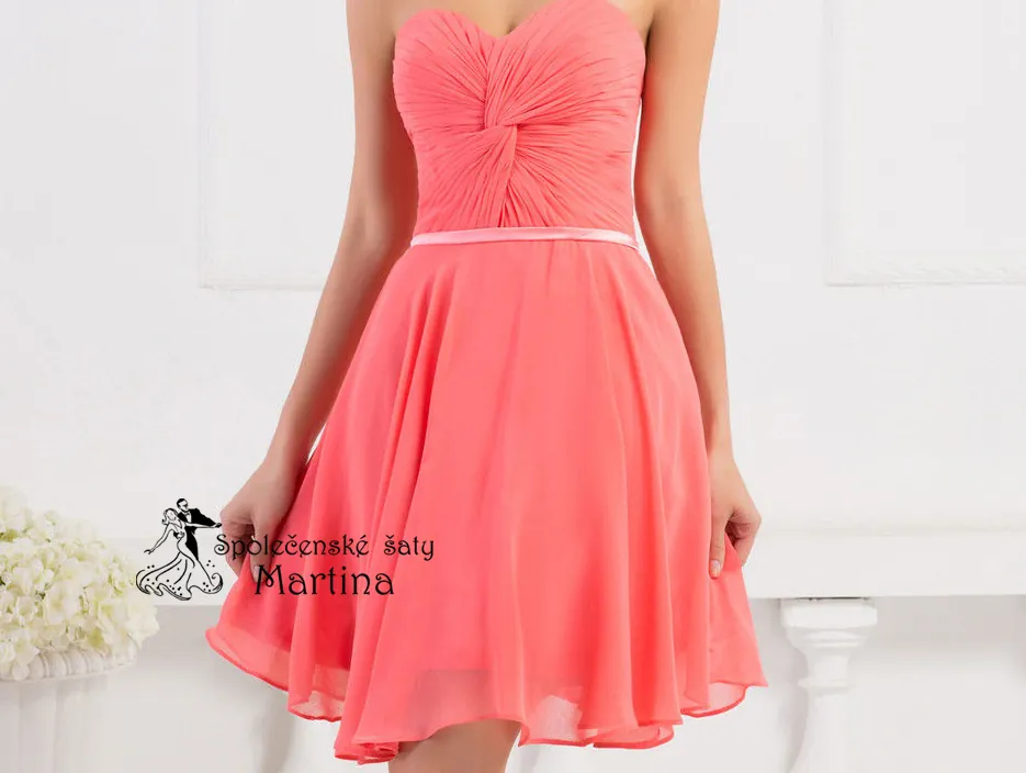 Jemně elegantní krátké společenské šaty "Coralie"