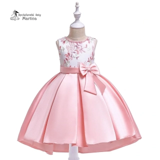 Elegantní světle růžové asymetrické šaty "Saskie" s výšivkou v živůtku - vel. 140