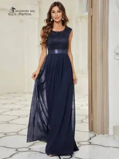 Tmavě modré společenské šaty "Siera" s krajkovým živůtkem - vel. 42