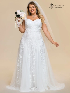 Plus size svatební šaty "Raine" s jemnou květinovou výšivkou a tylovou sukní