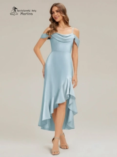 Ledově modré saténové společenské šaty "Claudette" s volánem a spadenými ramínky