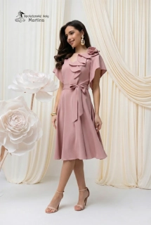 Starorůžové midi společenské šaty "Olivia" s volánovým zdobením a páskem v pase