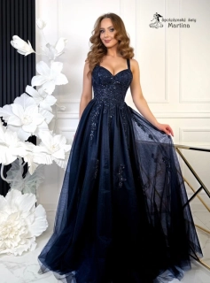Tmavě modré maturitní šaty "Esmeralda" se širšími ramínky pro plus size postavy