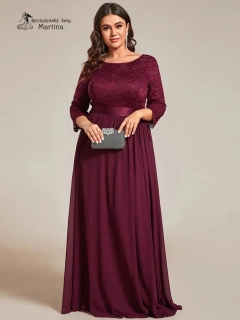 Morušové společenské šaty s 3/4 krajkovými rukávy "Trish XXL"